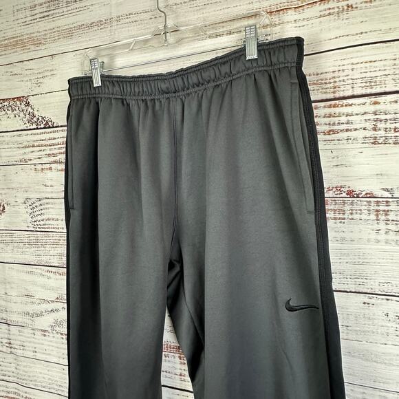 Mens Nike Therma-Fit Gray Black Stripe Athletic Fleece Lined Jogger Pants XXL - Picture 1 of 8
